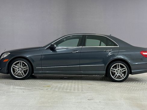 Used 2011 Mercedes-Benz E 550 Sedan w/ Premium 2 Pkg image 2
