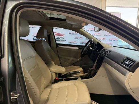 Used 2019 Volkswagen Passat 2.0T Wolfsburg FWD image 43