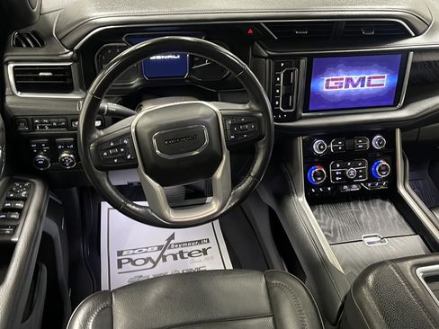 Used 2021 GMC Yukon Denali w/ Denali Premium Package AWD/4WD image 3