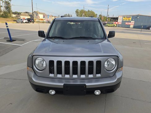 Used 2017 Jeep Patriot Sport w/ Power Value Group image 4