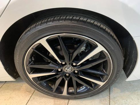 Used 2020 Toyota Camry XSE image 11