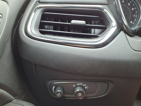 Used 2024 Chevrolet Equinox RS w/ LPO, Floor Liner Package FWD image 26