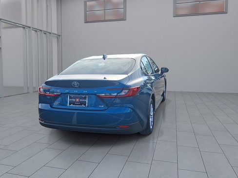 New 2026 Toyota Camry LE image 8