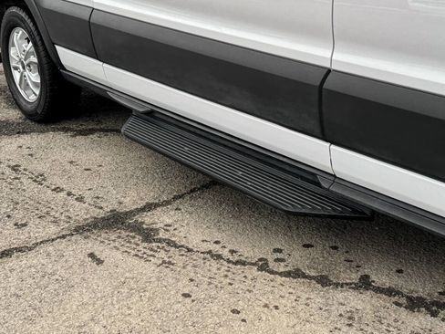 Used 2021 Ford Transit 350 XLT image 10