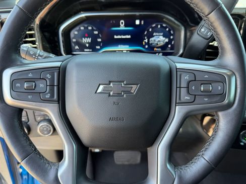 Used 2022 Chevrolet Silverado 1500 RST AWD/4WD image 29