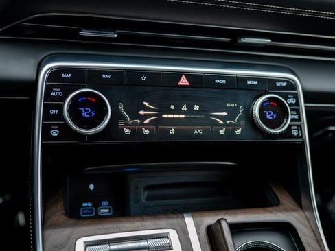 Used 2023 Genesis GV80 2.5T w/ Prestige Package image 35