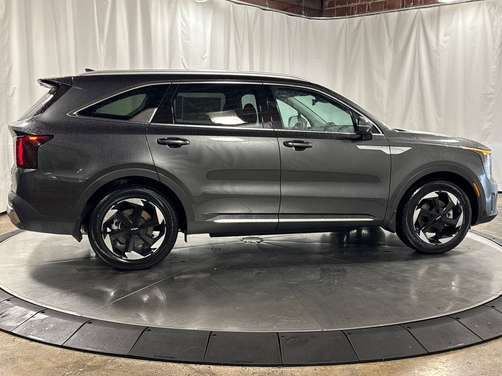 New 2026 Kia Sorento EX AWD/4WD image 13