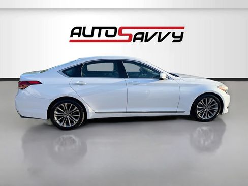 Used 2015 Hyundai Genesis 3.8 RWD image 8