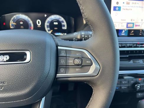 New 2026 Jeep Compass Limited w/ Sun, Sound & Navigation Group AWD/4WD image 18