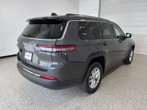 Used 2022 Jeep Grand Cherokee L Laredo w/ Luxury Tech Group I image 3