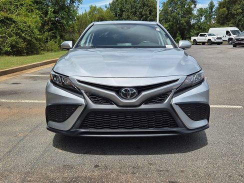 Used 2024 Toyota Camry SE FWD image 2