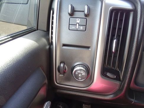 Used 2017 Chevrolet Silverado 1500 LT w/ All Star Edition image 19