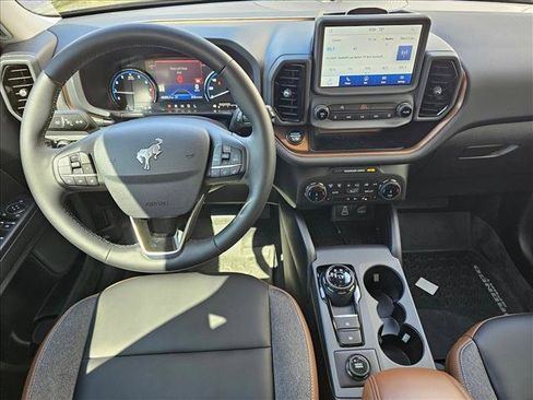 Used 2024 Ford Bronco Sport Outer Banks w/ Tech Package AWD/4WD image 19