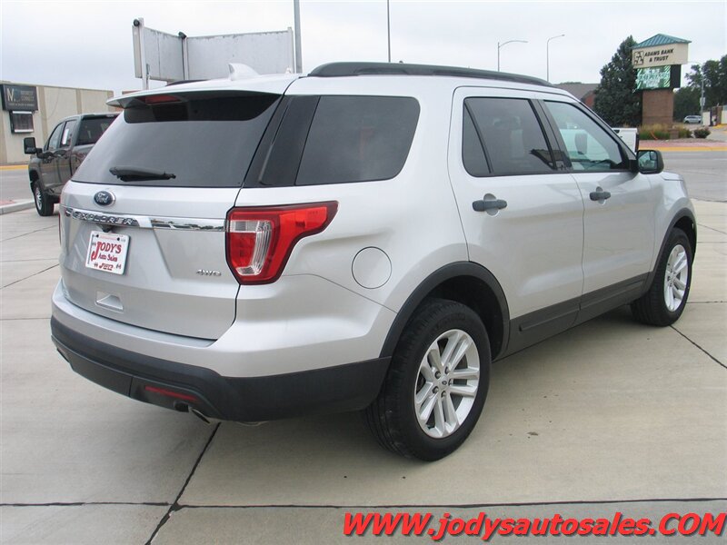 Used 2017 Ford Explorer 4WD image 35