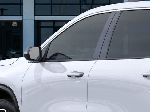 New 2026 Chevrolet Traverse High Country w/ LPO, Floor Liner Package FWD image 12