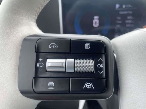 Certified 2026 Hyundai Santa Fe SEL FWD image 18