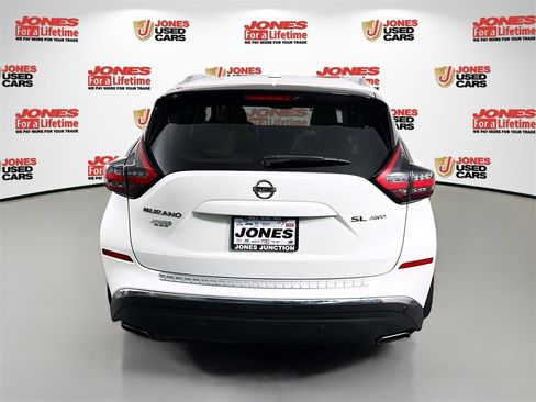 Used 2020 Nissan Murano SL w/ Moonroof Package image 16
