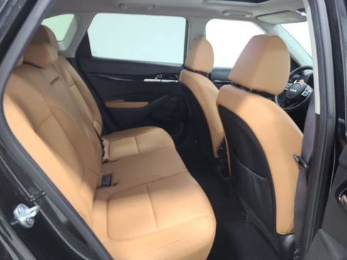 Used 2024 Kia Seltos EX AWD/4WD image 14