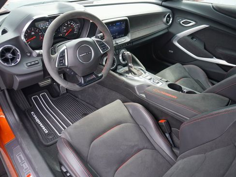 Used 2022 Chevrolet Camaro ZL1 image 11