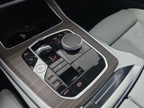 New 2026 BMW X5 sDrive40i w/ M Sport Package image 17