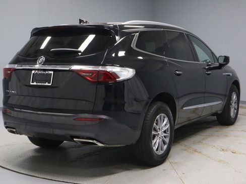 Used 2023 Buick Enclave Essence FWD image 11
