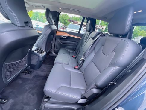 Used 2023 Volvo XC90 B5 Plus w/ Protection Package Premier AWD/4WD image 25