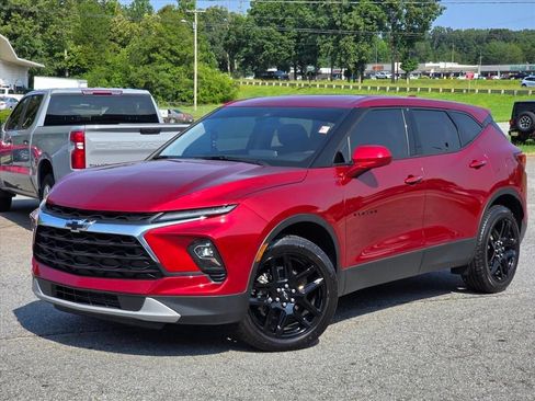 Used 2023 Chevrolet Blazer LT w/ Driver Confidence Package FWD image 2