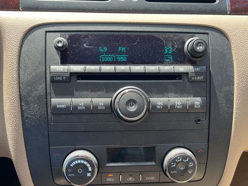 Used 2006 Buick Lucerne CXS w/ Driver Confidence Package FWD image 12