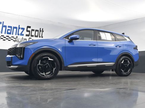Certified 2026 Kia Sportage EX FWD image 18
