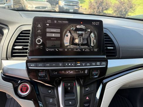Certified 2025 Honda Odyssey Touring image 9