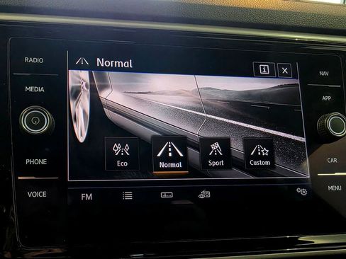 Used 2021 Volkswagen Atlas SEL Premium AWD/4WD image 40