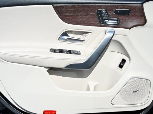 Used 2020 Mercedes-Benz A 220 4MATIC image 9