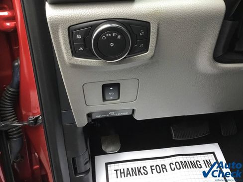 Used 2017 Ford F250 XLT w/ XLT Value Package AWD/4WD image 26