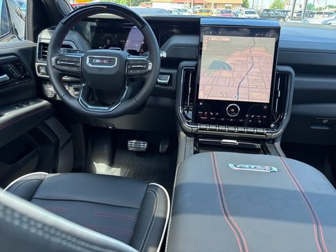 New 2026 GMC Yukon XL AT4 Ultimate w/ LPO, Illumination Package AWD/4WD image 24