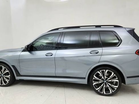Used 2023 BMW X7 M60i w/ Executive Package image 4