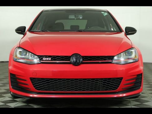 Used 2017 Volkswagen GTI Sport image 9