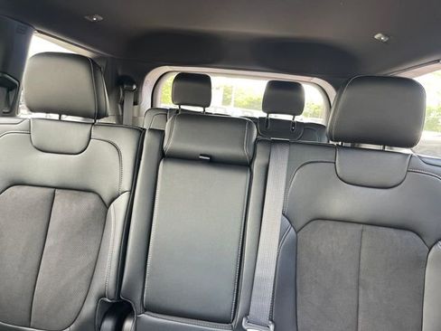 New 2025 Jeep Grand Cherokee L Altitude image 26