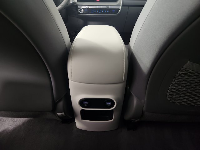 Certified 2024 Hyundai Ioniq 5 SEL AWD/4WD image 17