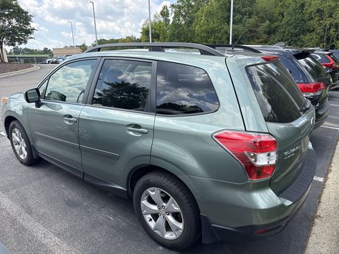 Used 2015 Subaru Forester 2.5i Premium w/ Popular Package #1 AWD/4WD image 10
