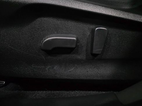 Used 2020 Subaru Crosstrek 2.0i Limited w/ Moonroof Package w/Navigation AWD/4WD image 29