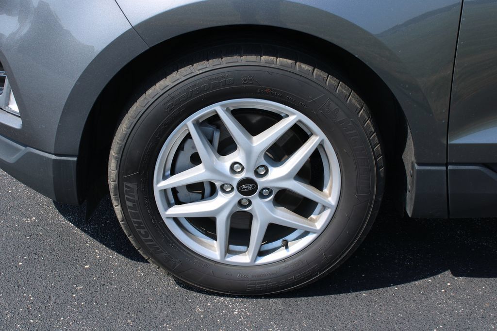 Certified 2023 Ford Edge ST-Line AWD/4WD image 6