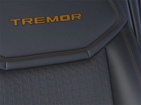 New 2025 Ford Maverick Tremor image 17