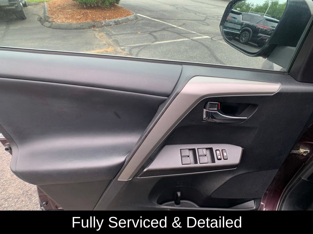 Used 2017 Toyota RAV4 XLE w/ Plus Extra Value Package AWD/4WD image 10