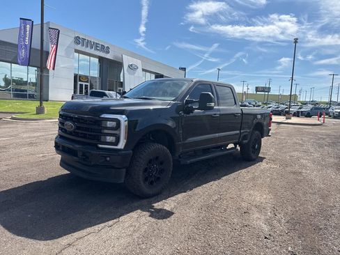 Used 2024 Ford F250 XLT w/ Black Appearance Package AWD/4WD image 6