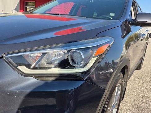 Used 2017 Hyundai Santa Fe SE w/ SE Premium Package 02 image 19