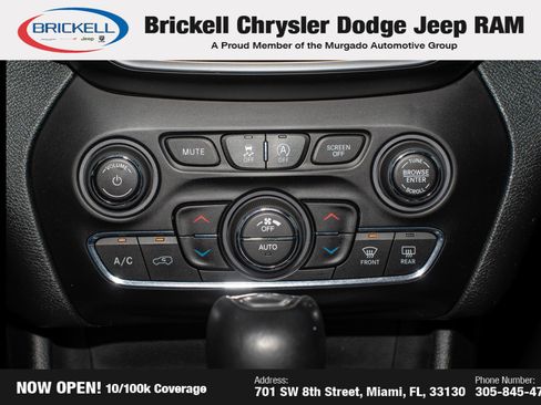 Used 2019 Jeep Cherokee Limited w/ Luxury Group image 24