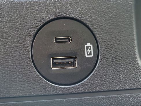 Used 2021 Ford E-350 and Econoline 350 Super Duty w/ Power Windows & Locks Group image 23