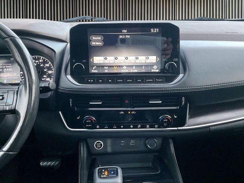 Used 2021 Nissan Rogue SL w/ Premium Package image 7