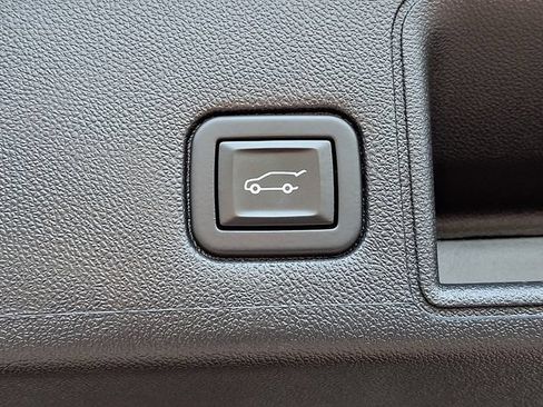 Used 2021 GMC Terrain SLE w/ Driver Convenience Package AWD/4WD image 30