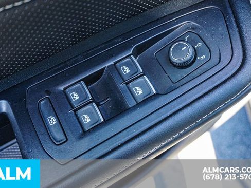 Used 2024 Volkswagen Atlas SE image 50